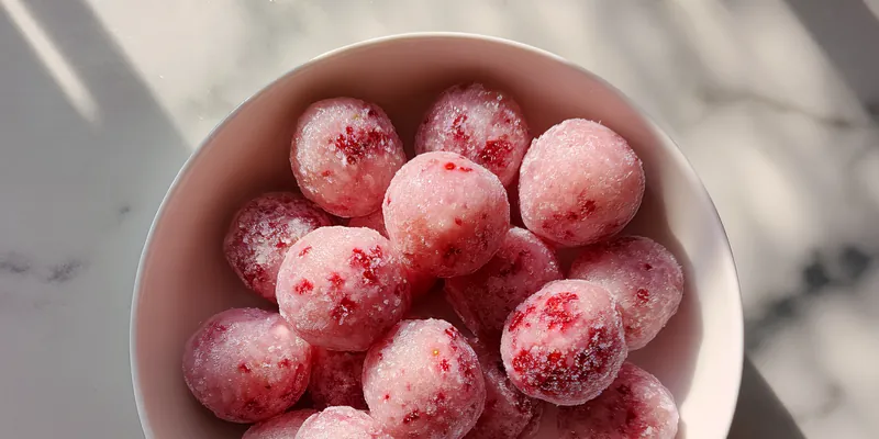 Strawberry Yogurt Bites